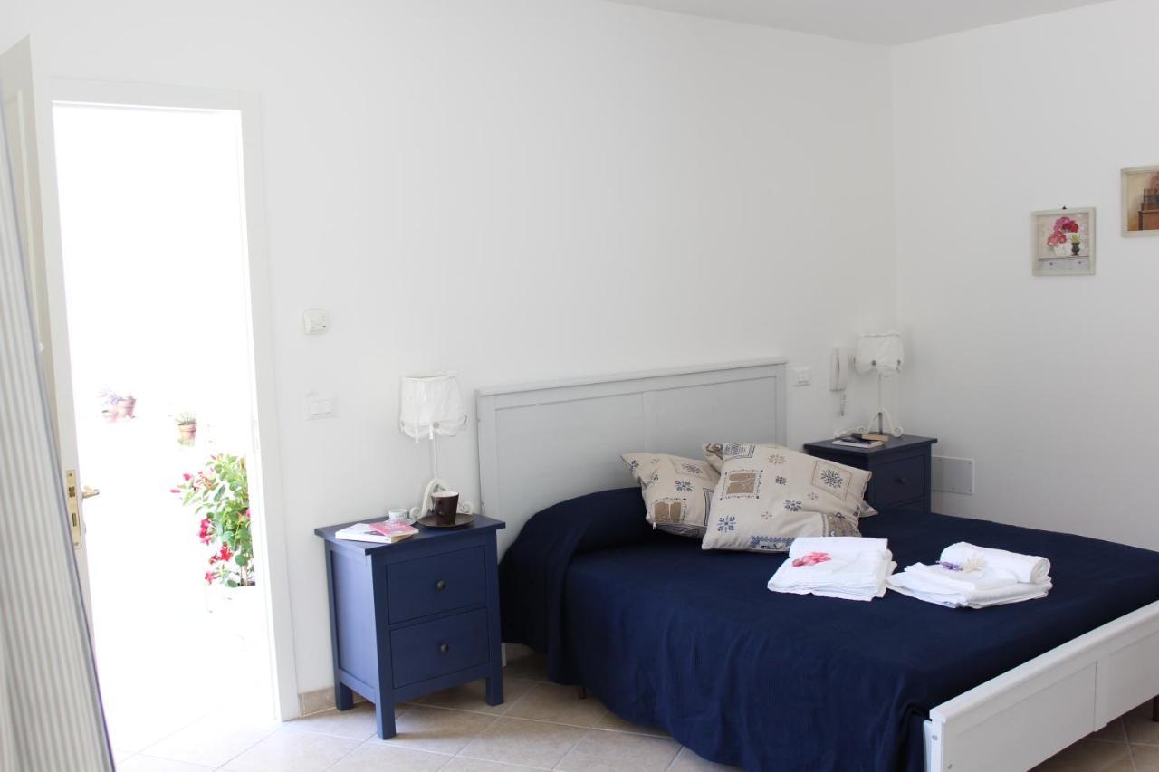 Book And Bed Bed & Breakfast Maglie Eksteriør bilde
