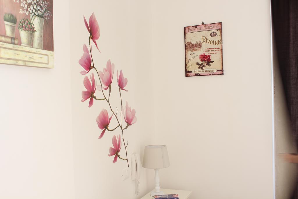 Book And Bed Bed & Breakfast Maglie Rom bilde